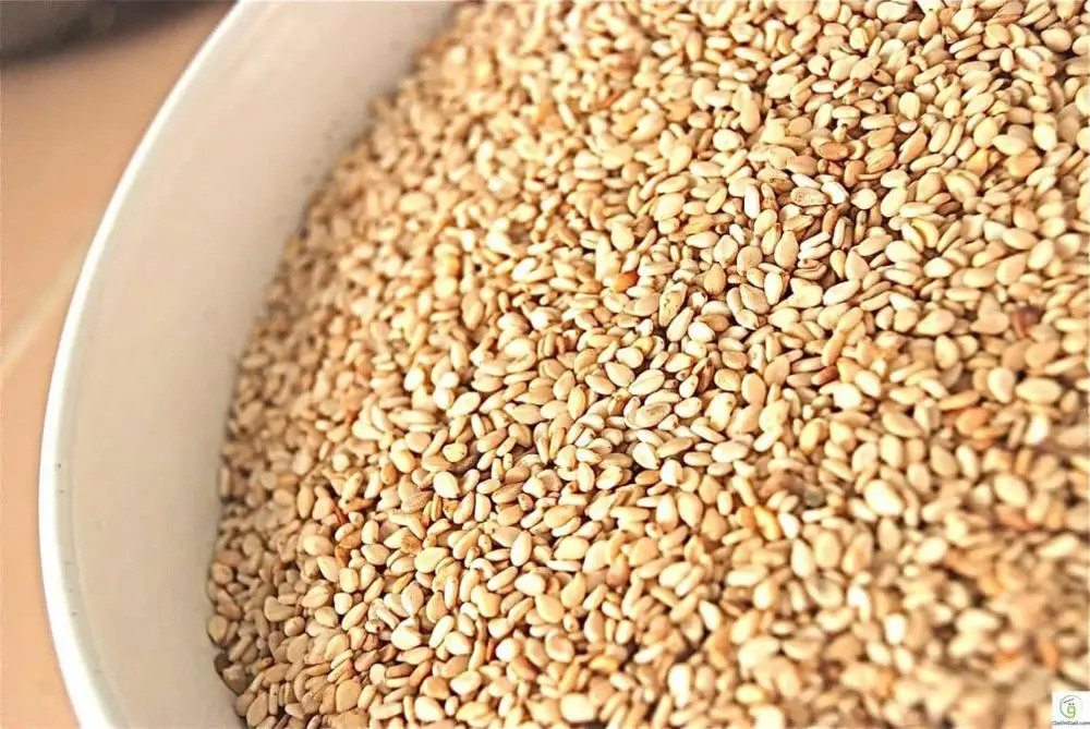 
Golden Sesame Seeds Natural Sesame Seeds 99 % Purity 2020 