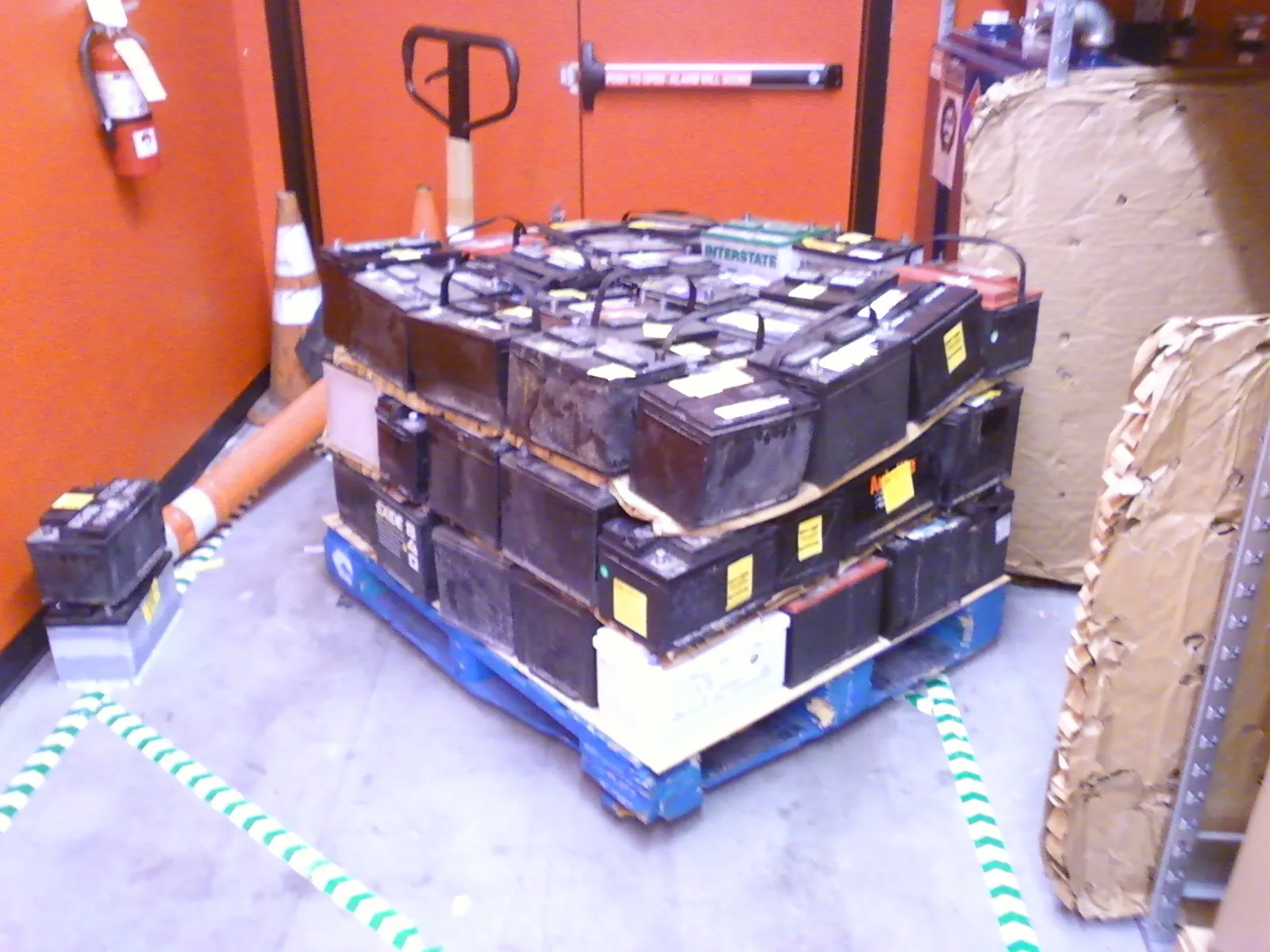 
Lead battery scrap/Used Car Battery Scrap/Drained Lead-Acid Battery Available in EU 