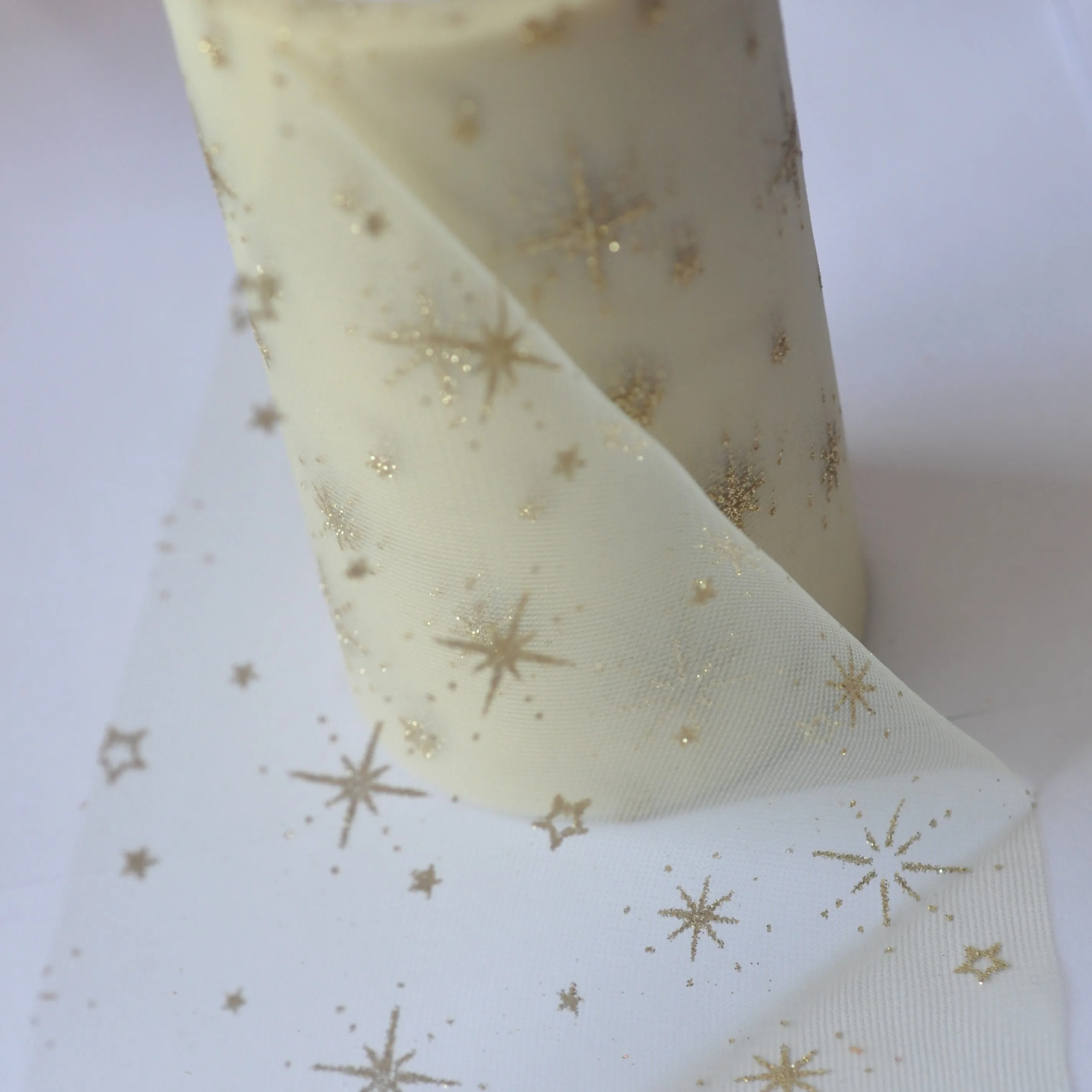 
Plain Style and 100%Polyester Material tulle roll 