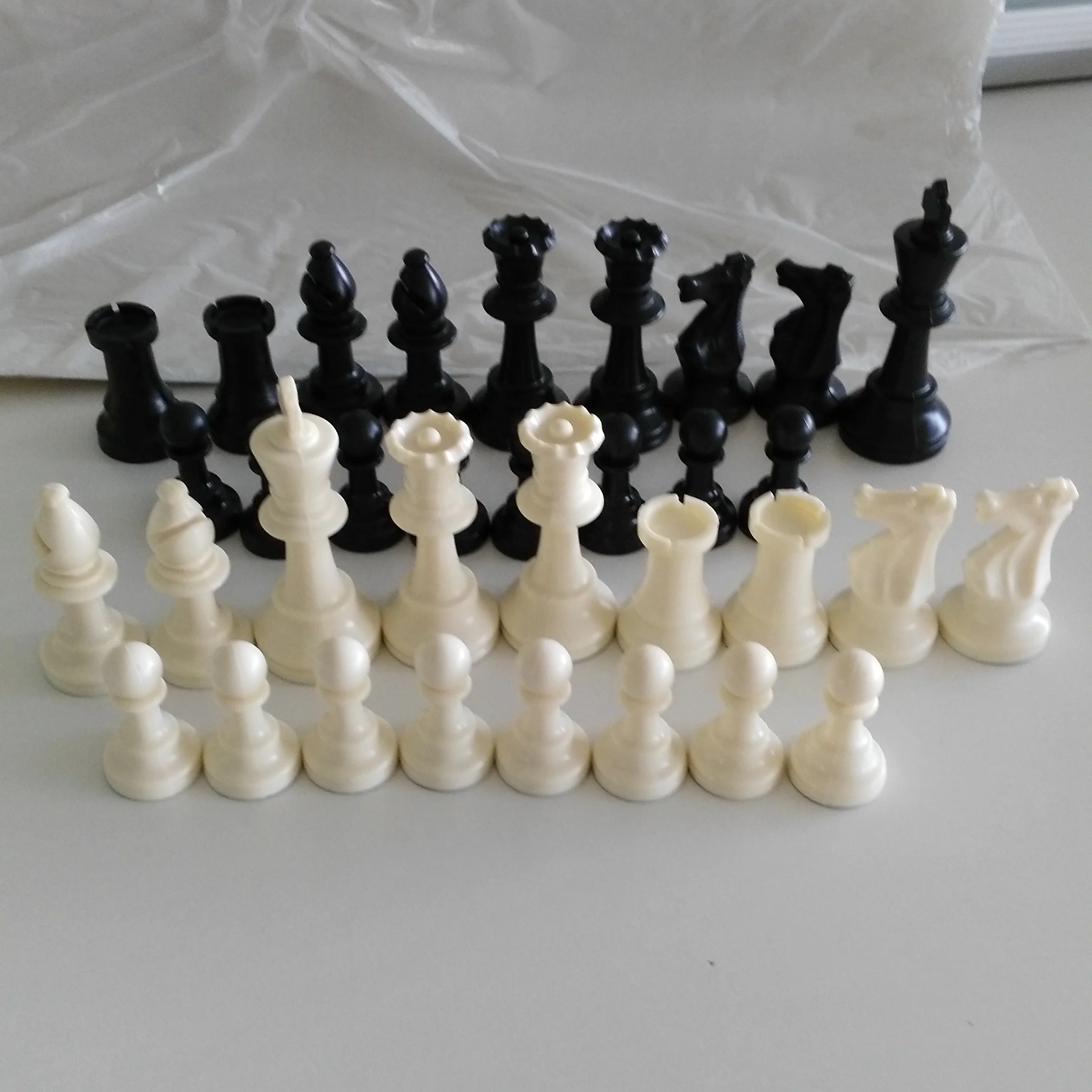 

Tournament standard club chess piece High quality king height 3.75 inches plastic chess pieces with extra queen 34pcs per set, Black and white