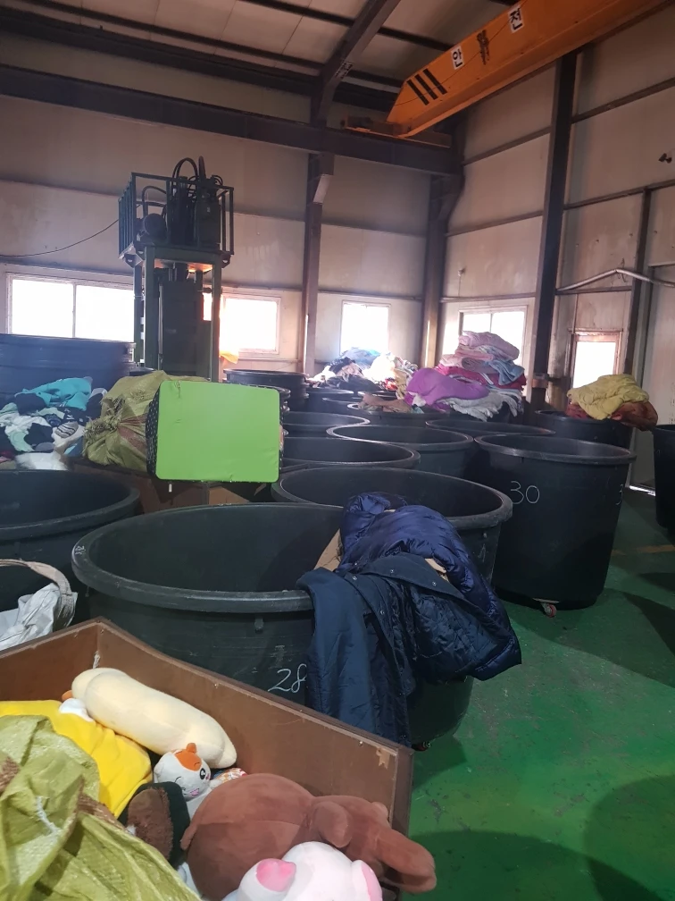 
Used clothes bale Choose from Various categories from South Korea 