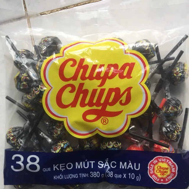 Chupa Chups Candy - một loại kẹo ngọt ngào và thú vị. Xem hình ảnh này để cảm nhận hương vị ngon tuyệt của Chupa Chups Candy.