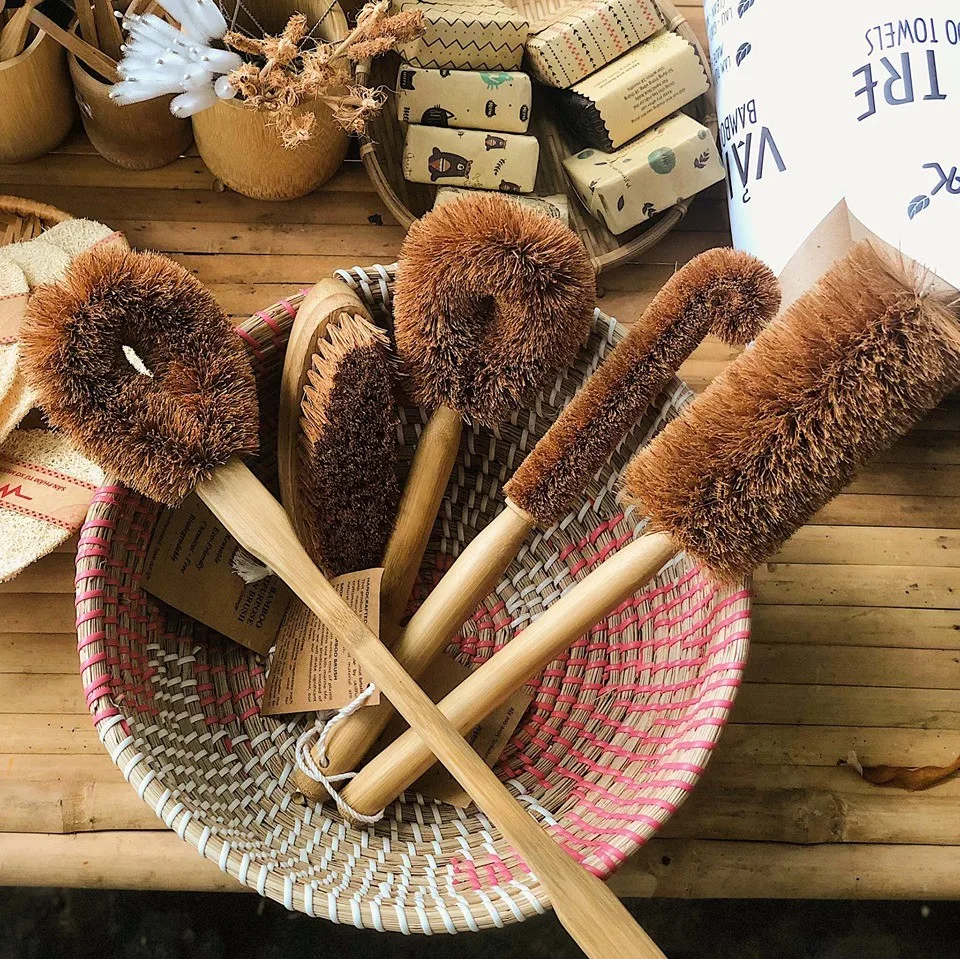 Eco Friendly Coconut Bamboo Toilet Brush With Long Handle/ Natural Coir Fiber Bristle Cleaning