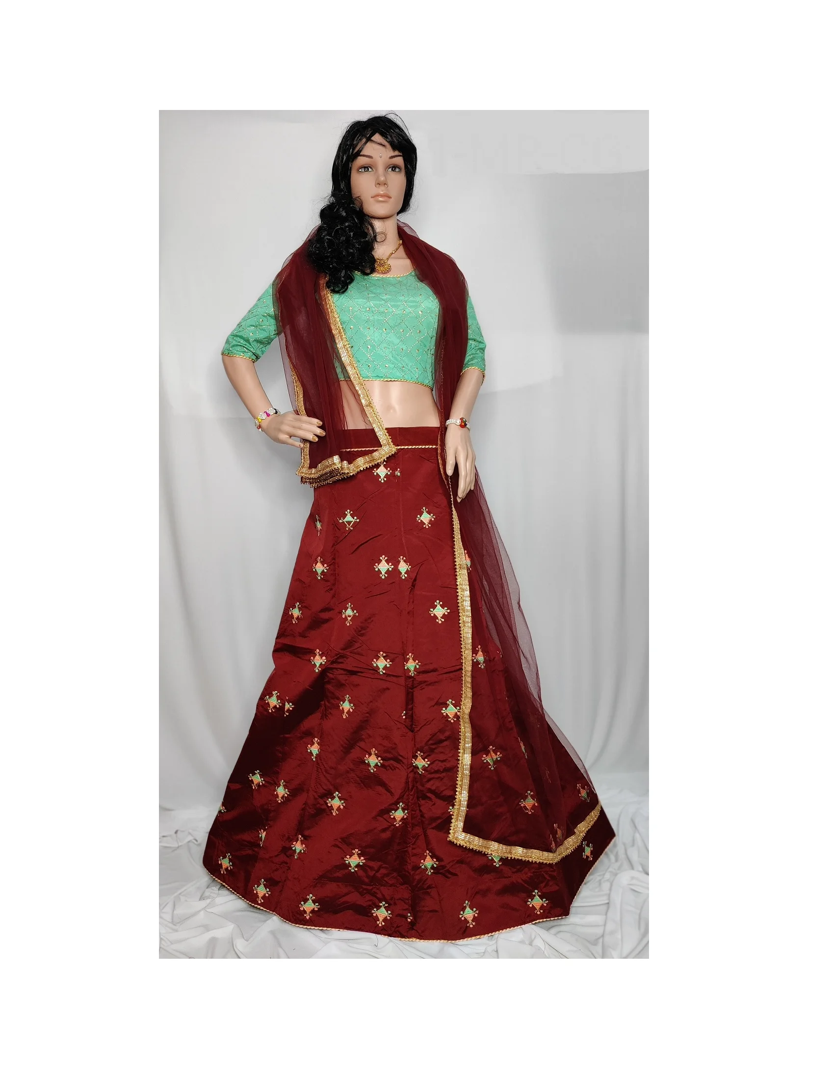 
WOAIS LEHENGA CHOLI 