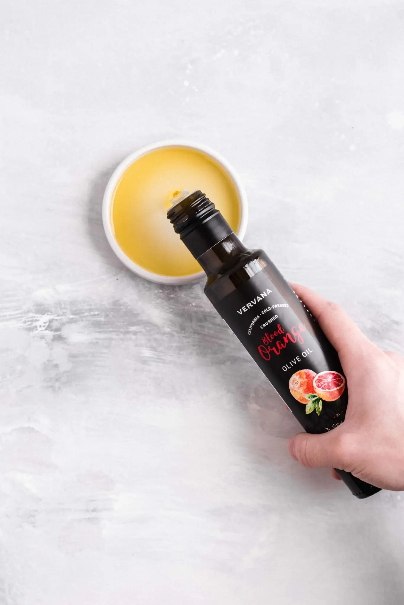 
Premium Quality Vervana California Cold-Pressed Crushed Blood Orange Flavored Olive Oil 250 ml (8.45 FL OZ) 