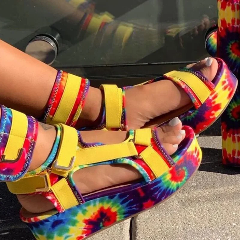 

2020 Hot Sales multicolor Snake Patten Fish Mouth Peep Toe Candy Color Hook Thick Bottom Summer Sandals Women's Shoes, Orange blue yellow customzied