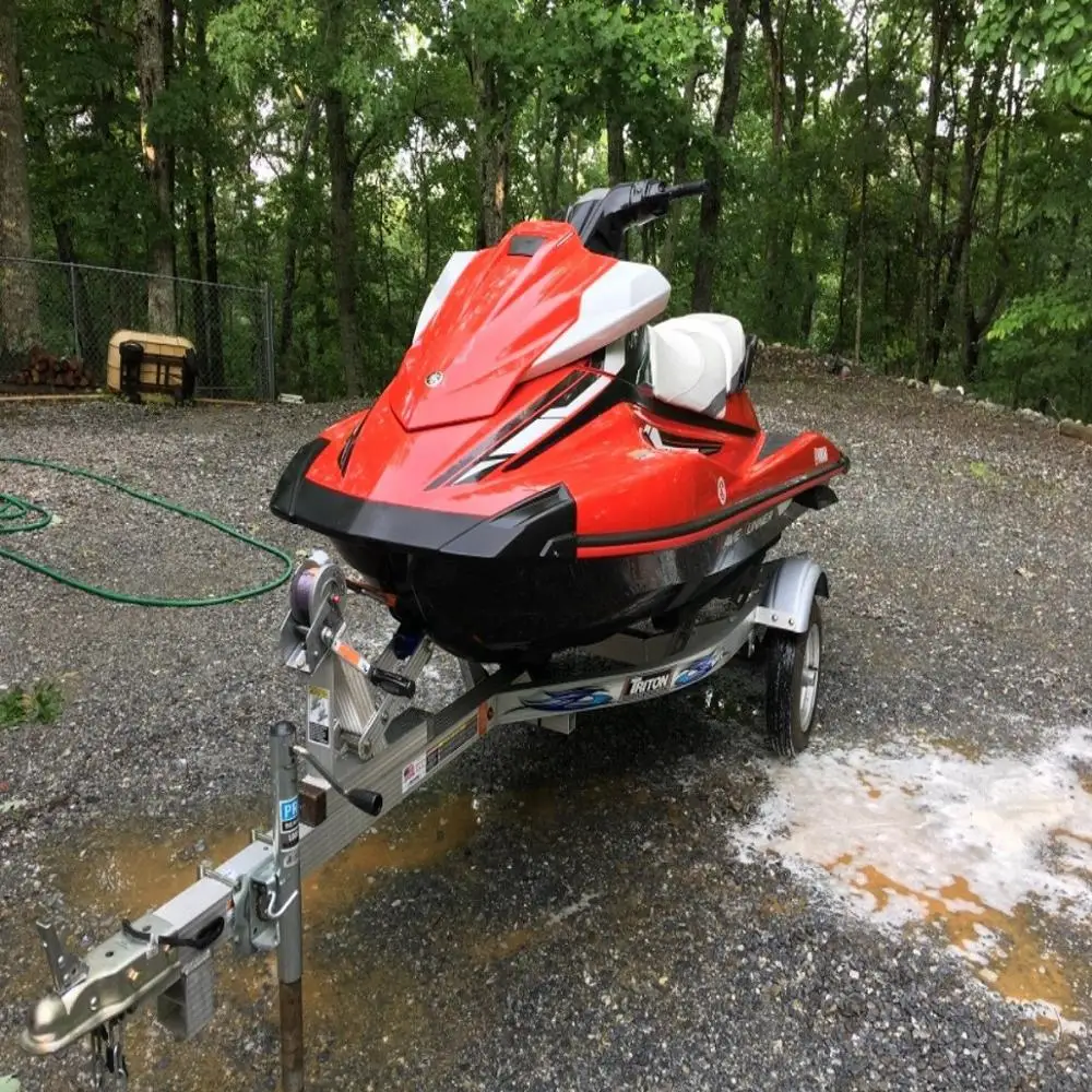 

Wholesale 300 Horsepower 1500cc Engine Capacity Jetski / JET SKI ULTRA 310LX