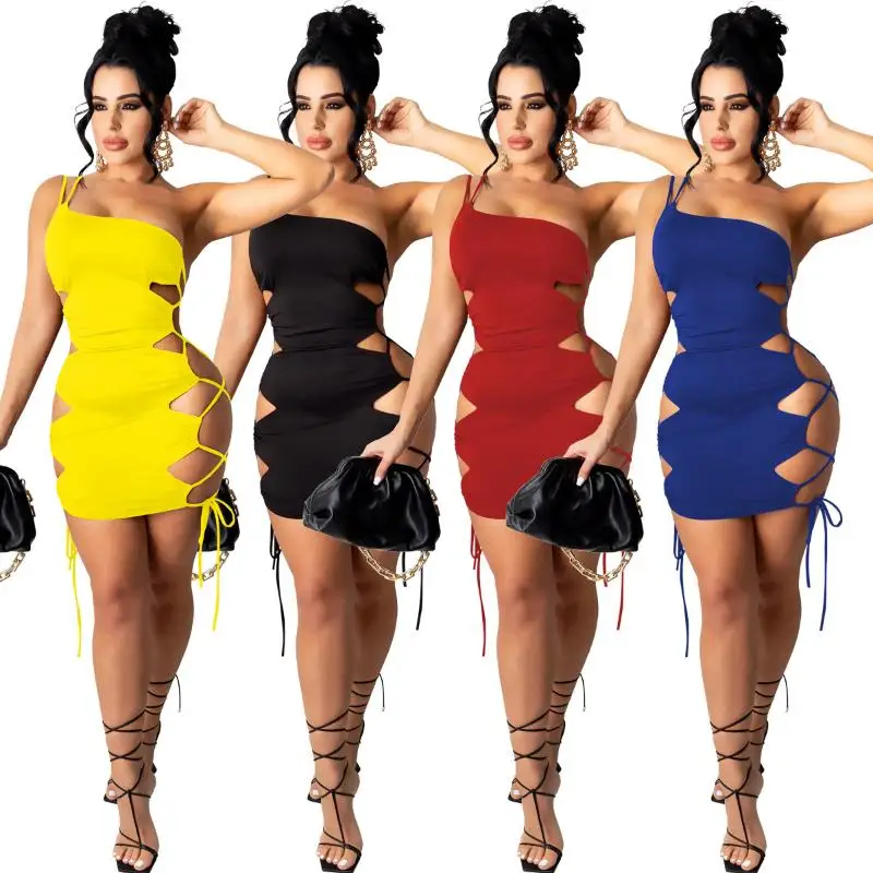 

Cheap Price Solid Black Summer Romper Hollow Out One Shoulder Bandage Short Jumpsuit Women 2021