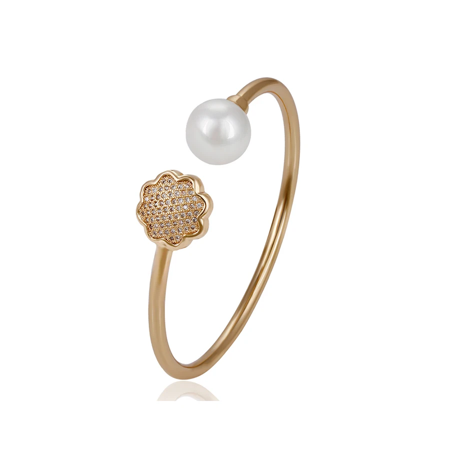 51714 Xuping fashion design 18K gold color multi pearl color open bangle, White