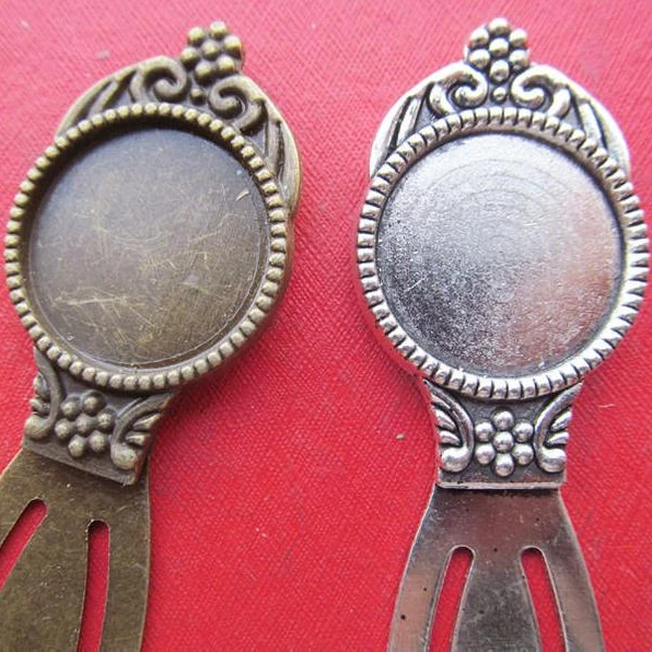 

Antique Silver tone/Antique Bronze Bookmark Pendant Charm 20mm Cabochon/Cameo Base Setting Tray Bezel, Picture