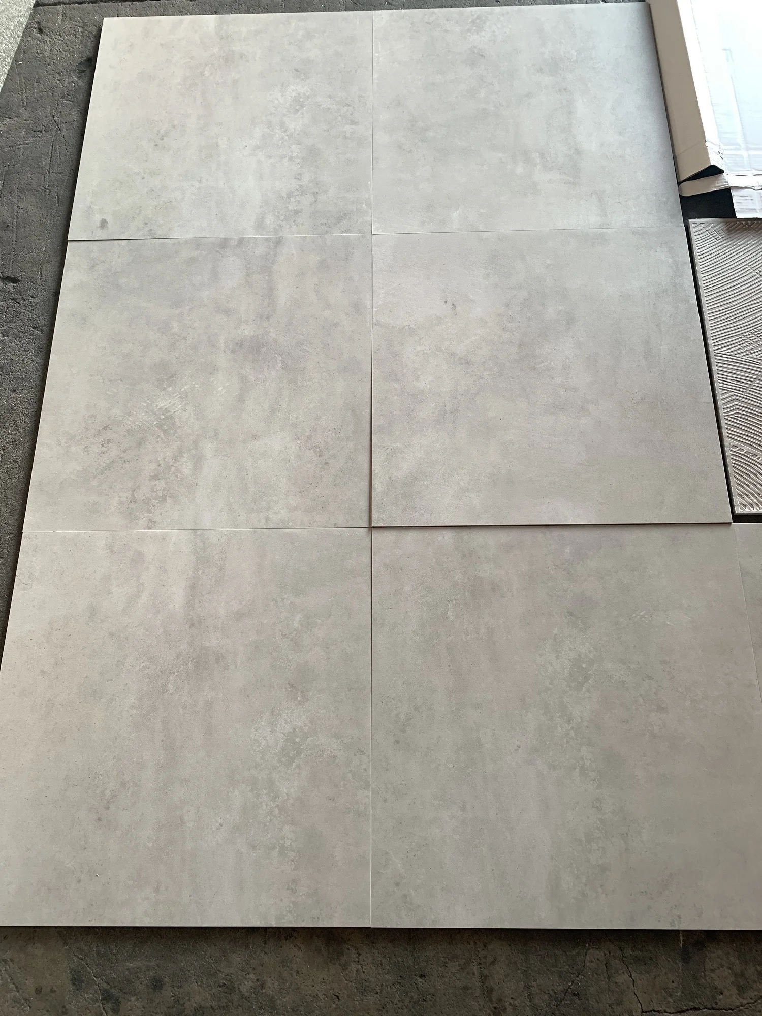 Unbreakable Glazed porcelain floor tiles matte finish 600X600MM