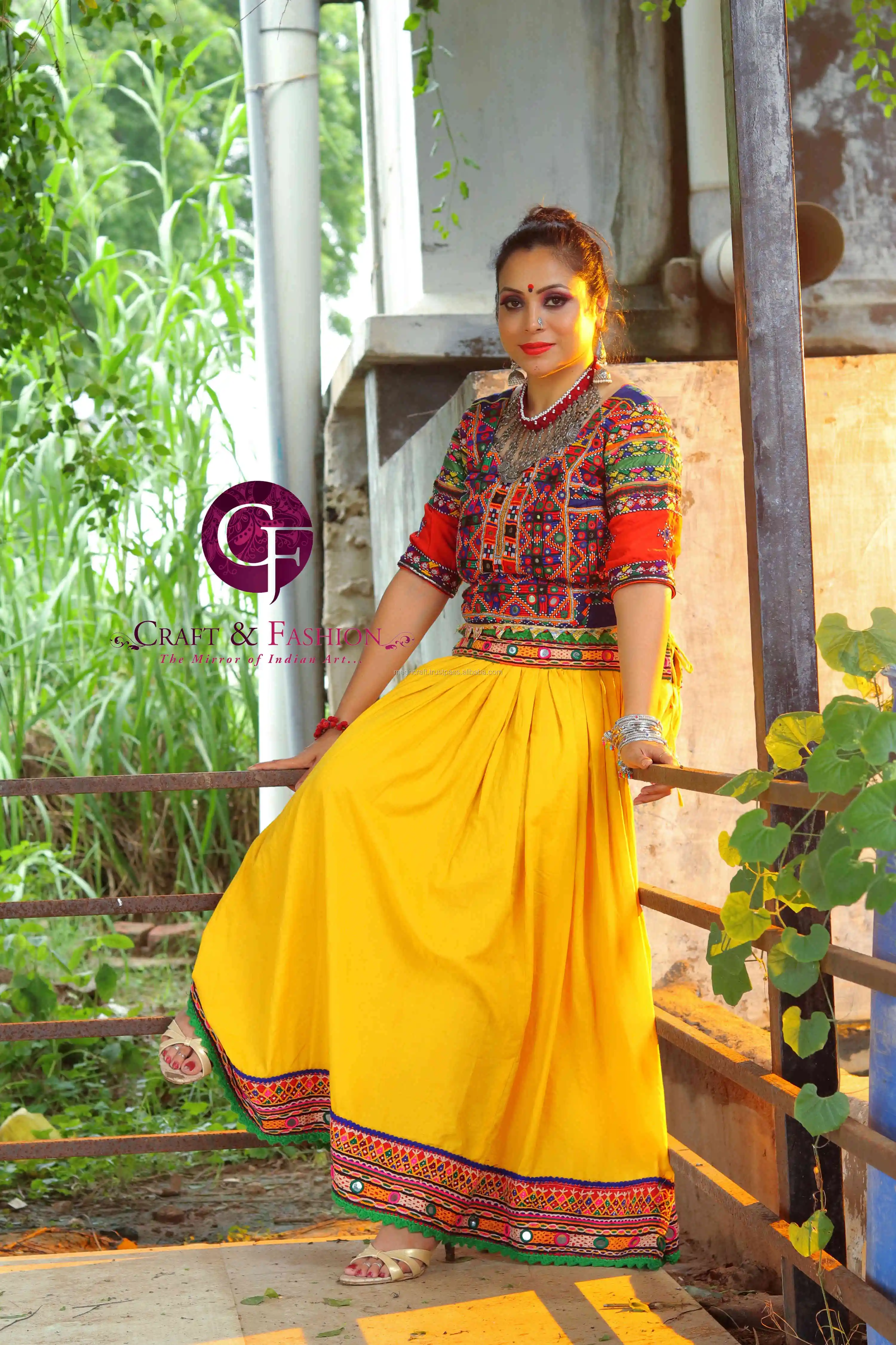 rajasthani chaniya choli design pattern