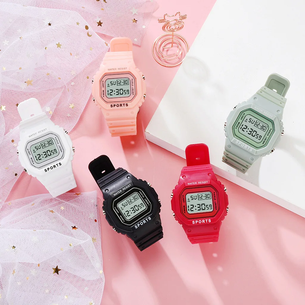 

Reloj Led Digital Deportivo Casual Silicon Suave Alarma Cronometro contra Agua Moda 3BAR Retro Luz Vintage, Variable