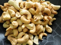 Cashew Nuts /High Quality Cashew /African Origin
