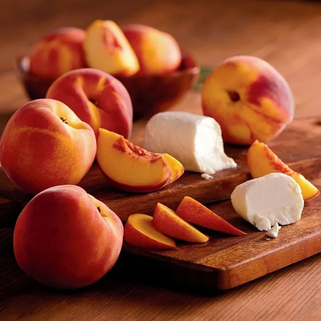 
quality Fresh Sweet Peaches Ready For Export 