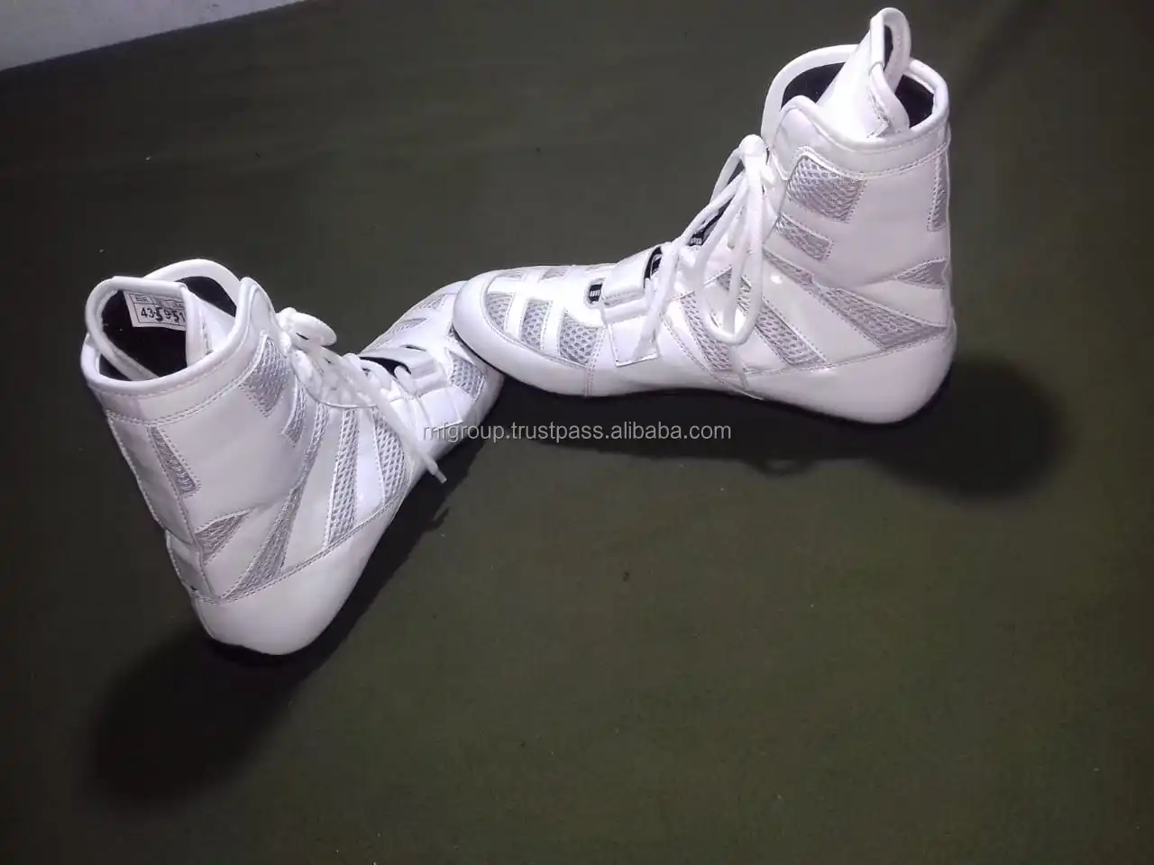 boxing shoes 4.jpeg