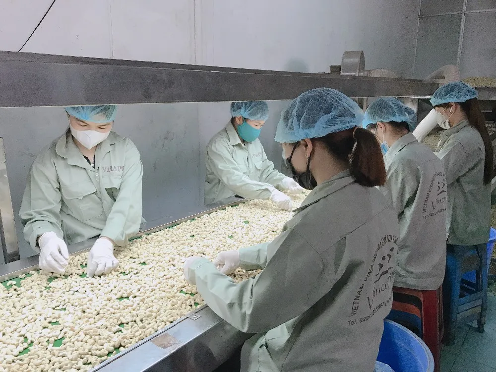 myself, my names manh ta– international sales of vinapro