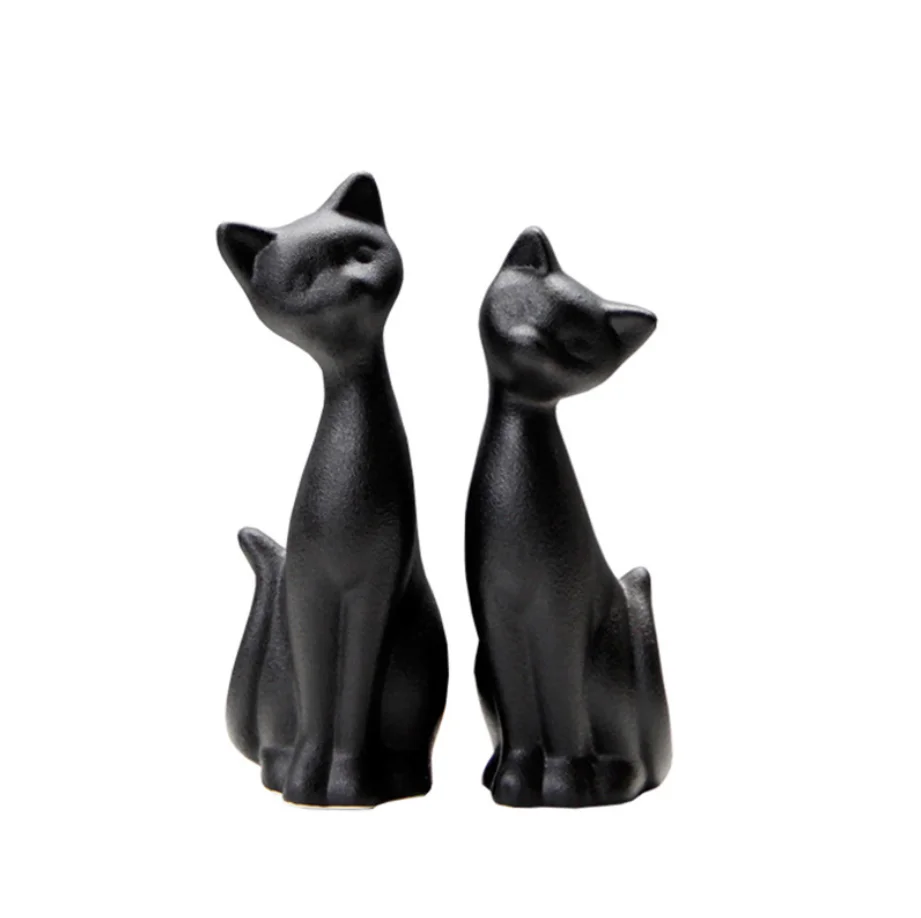 

Black matte pair cat ornaments Korean and Japanese home decor ornaments