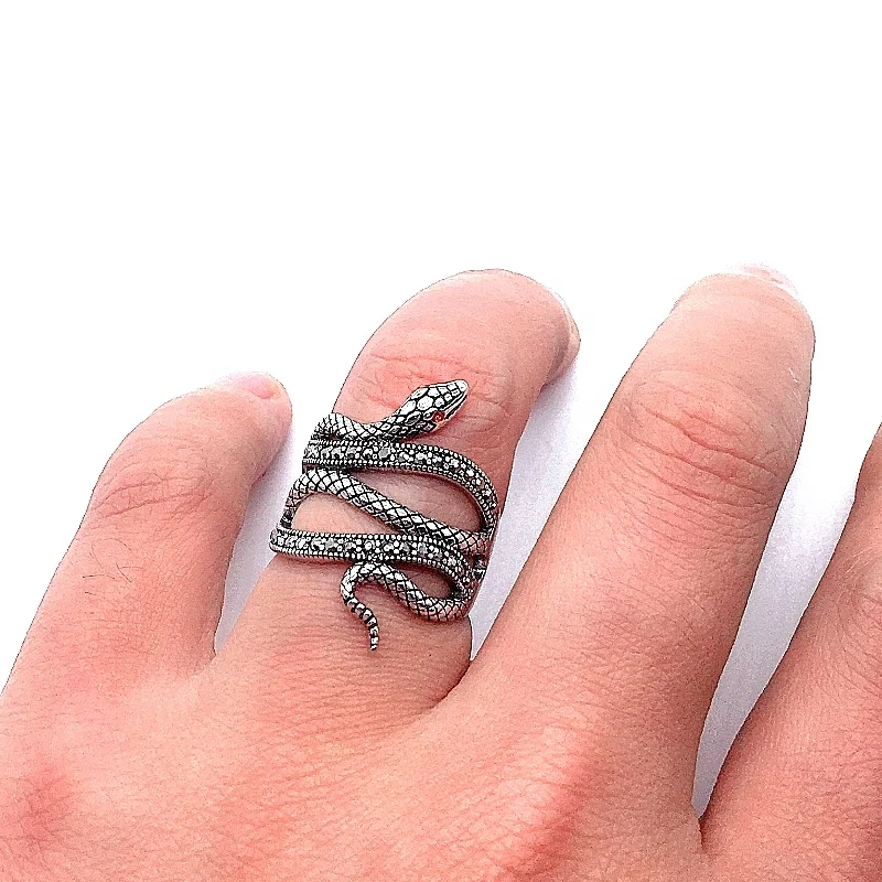 

wholesale amazon best sellers fashion funny the snake 14k white gold anime viking ring designs for boys JW jewelry