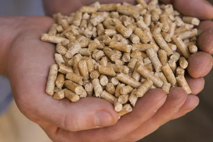 Wood Pellets DIN, EN Plus-A1, EN Plus-A2 Pine, Beech wood pellets of 15kg for sale