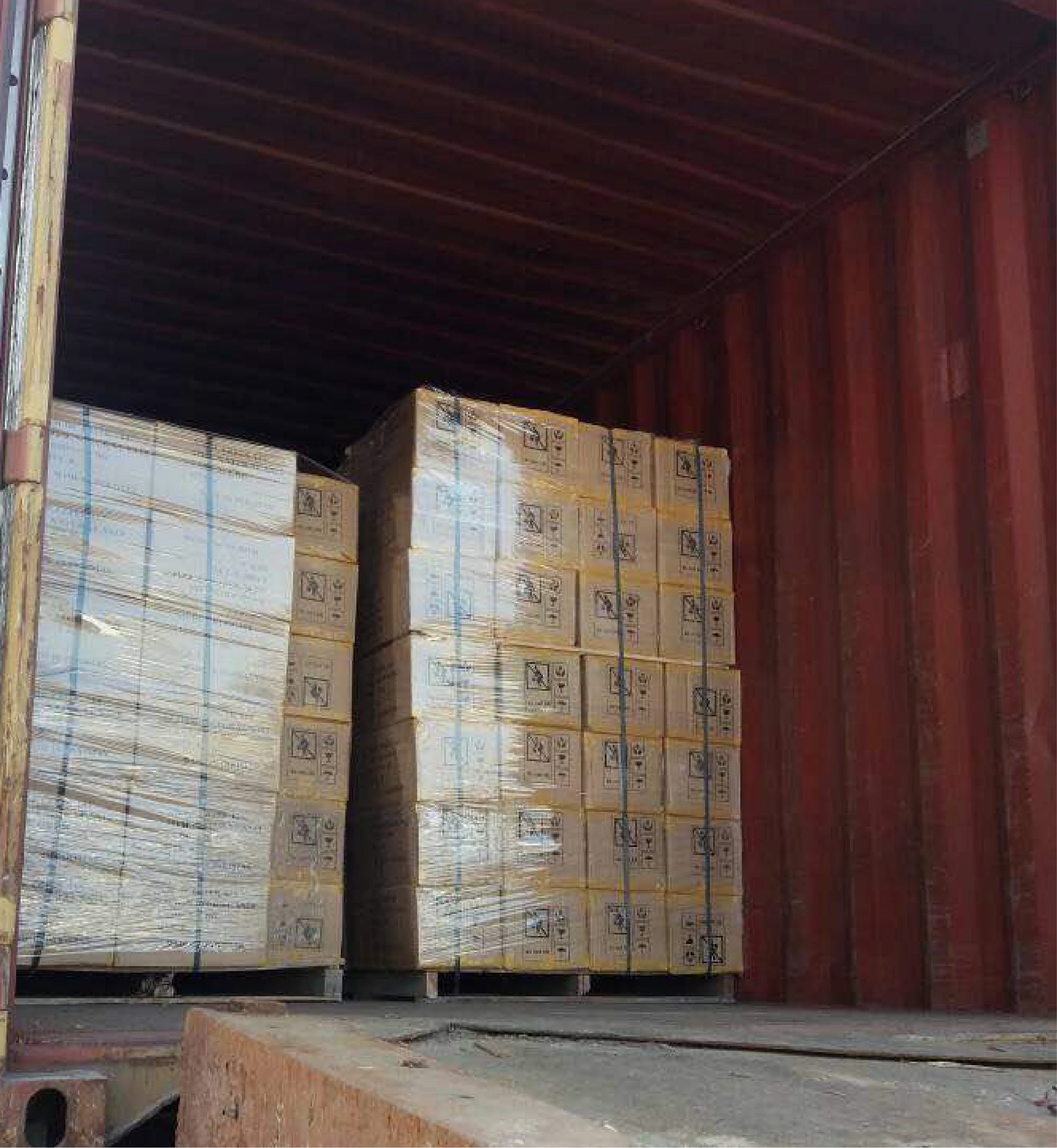 
Himalayan Dark Pink Salt 2~5 mm Coarse Salt Glass Grinder 200 gm 