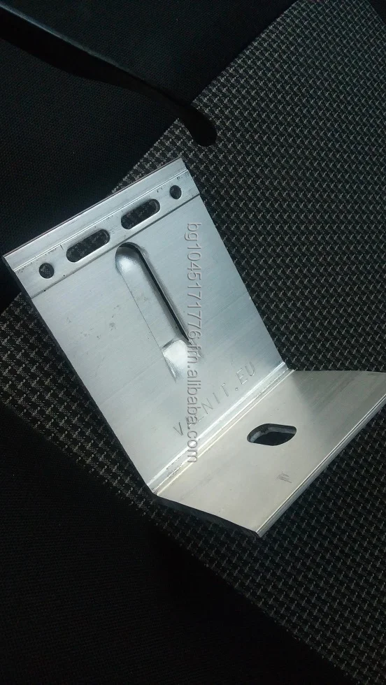 
Aluminium L brackets 