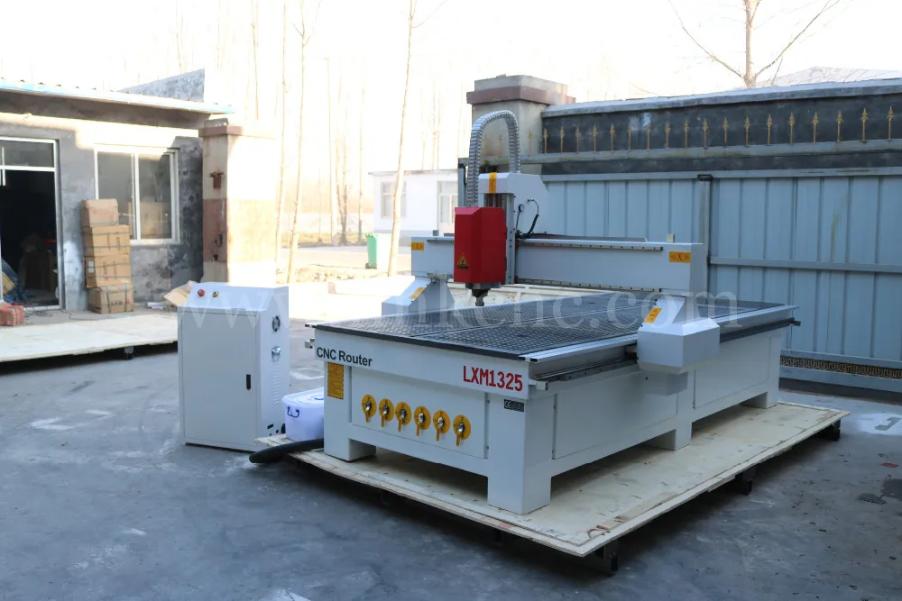 Outstanding 3d wood carving cnc router lxm1325 / cnc router engraving milling machine