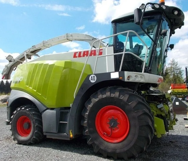 
Claas Jaguar 860 