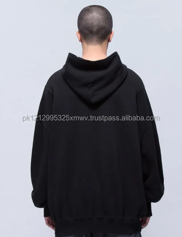 black hoodie no pocket