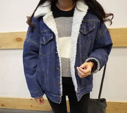 women's denim coat with fur collar
