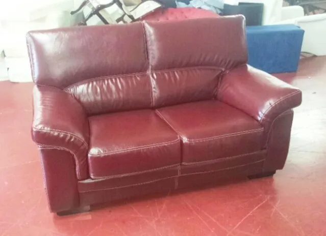Yang modern sofa  kulit  3 100 made in italy  Ruang tamu 