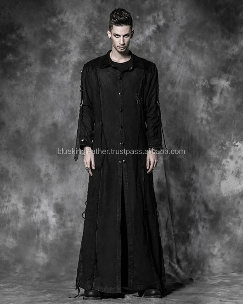 Мужчины в черных плащах. Пальто Gothic 2020 мужской. Пальто мужское черное длинное. Пальто в готическом стиле мужское. Готическое пальто мужское длинное.