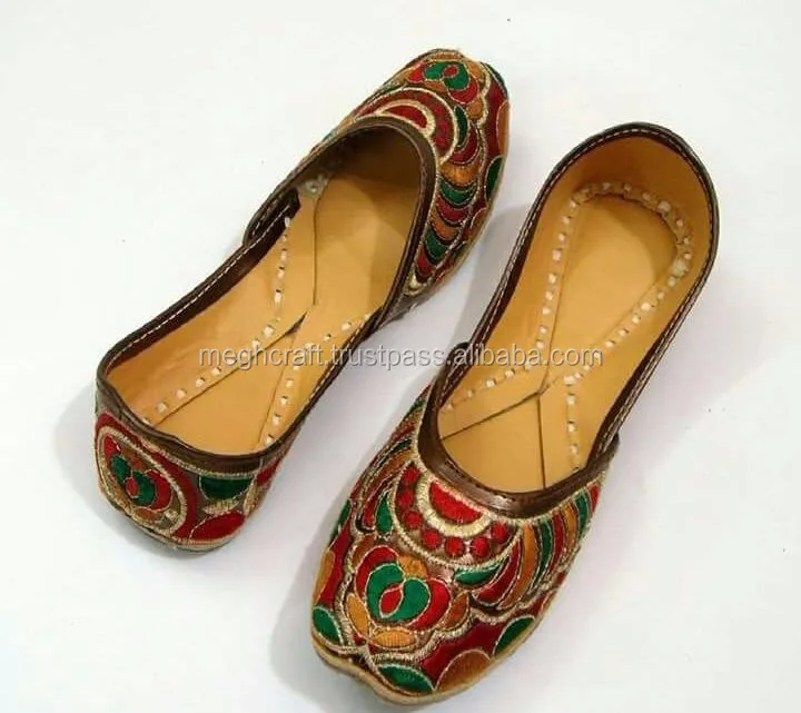 khussa shoes female