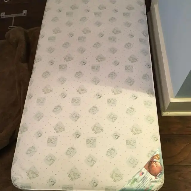 Kolcraft pediatric 800 crib and store toddler mattress