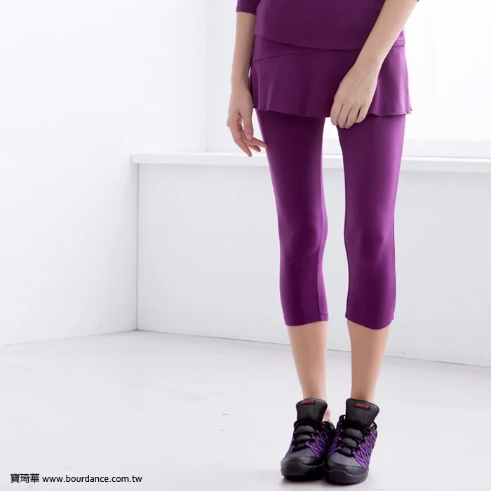 ruffle capri leggings