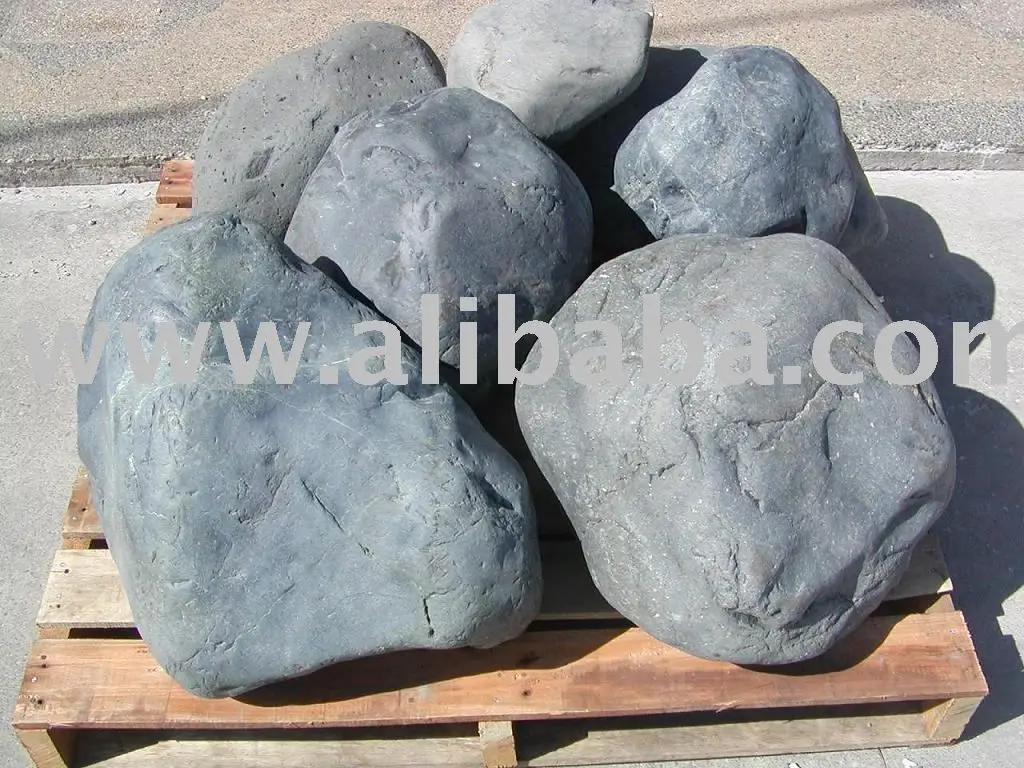
BLACK ROUND BOULDER 
