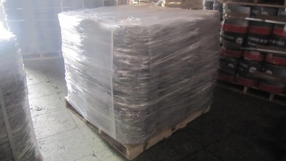 Low Price PVC Coated Galvanzied Barbed Wire for sale