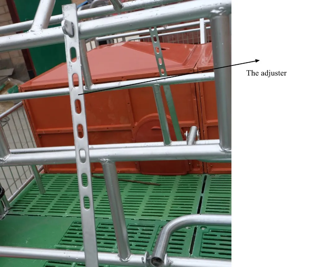 Pig Farming Equipment Adjustable Farrowing Crates For Pigs