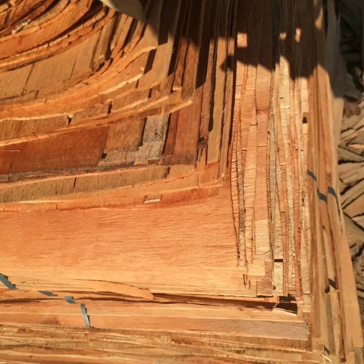 
Natural Figured Dried Excellent Eucalyptus Core Veneer for Furniture 