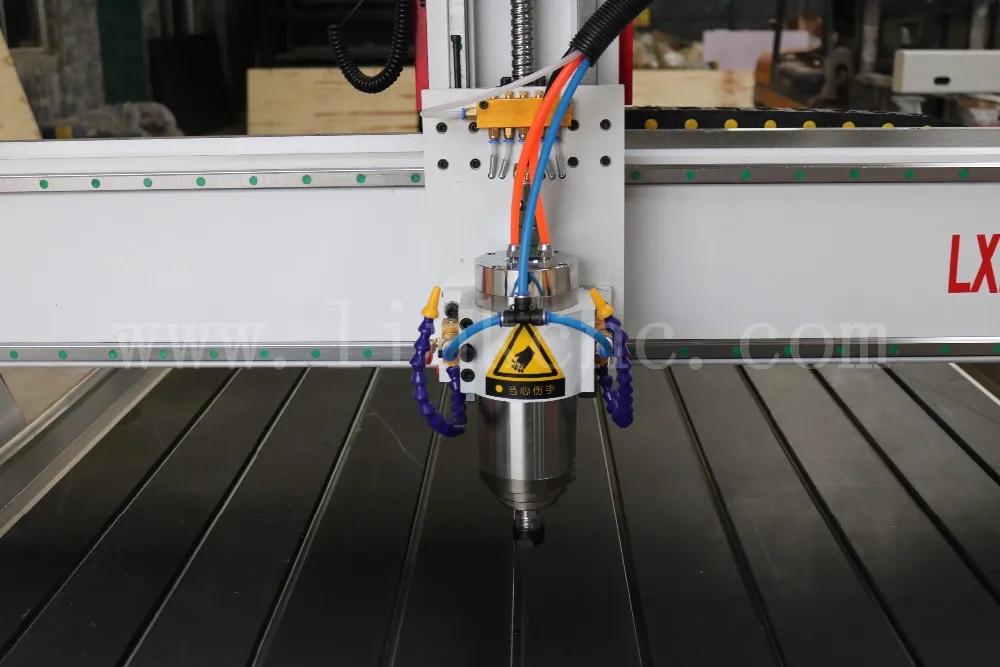 Outstanding 3d wood carving cnc router lxm1325 / cnc router engraving milling machine
