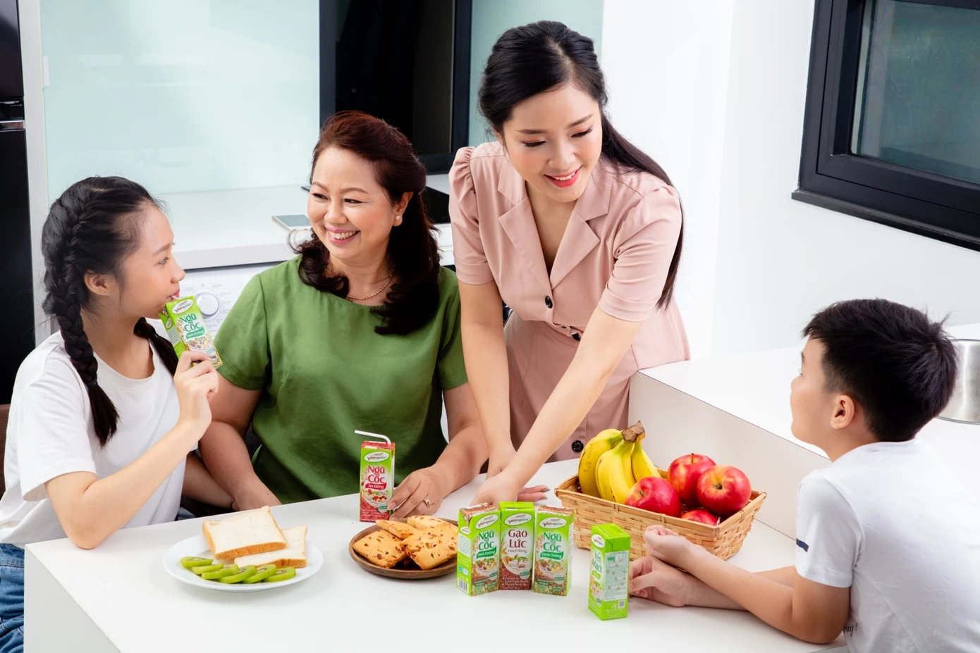 
OATS AND LOTUS SEEDS DRINK for restful sleep of whole family 