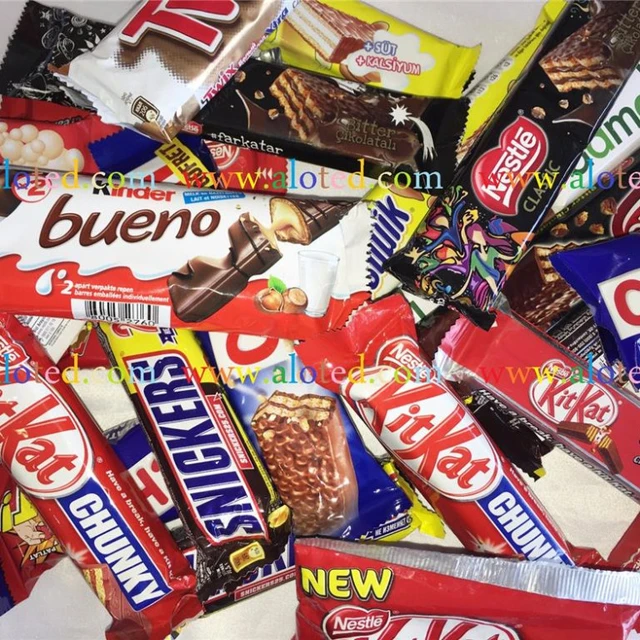 original kinder bueno, snickers, chocolate, twix, kitkat, bounty