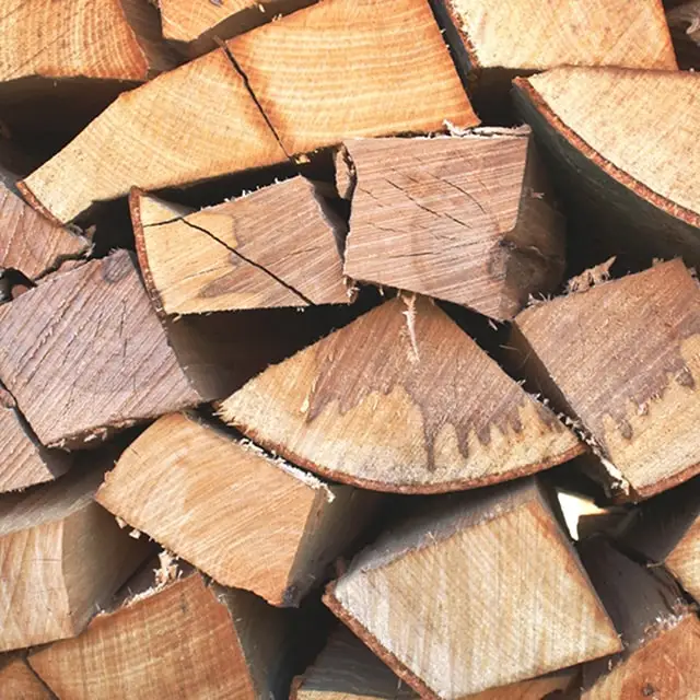 Split Firewood 25-33cm, Kiln Dried Firewood in mesh bags 40L