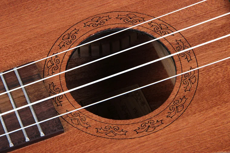 гитара для дошкольников. бб на укулеле. турецкий саз двух струнная. меньше струн. как называются штуки на головке грифа.