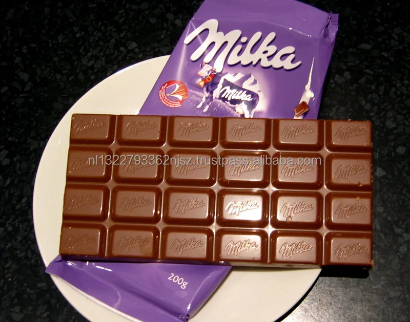 Сколько долек в милке. Шоколад Милка. Шоколад "Milka". Шоколадная плитка. Вкусные шоколадки.