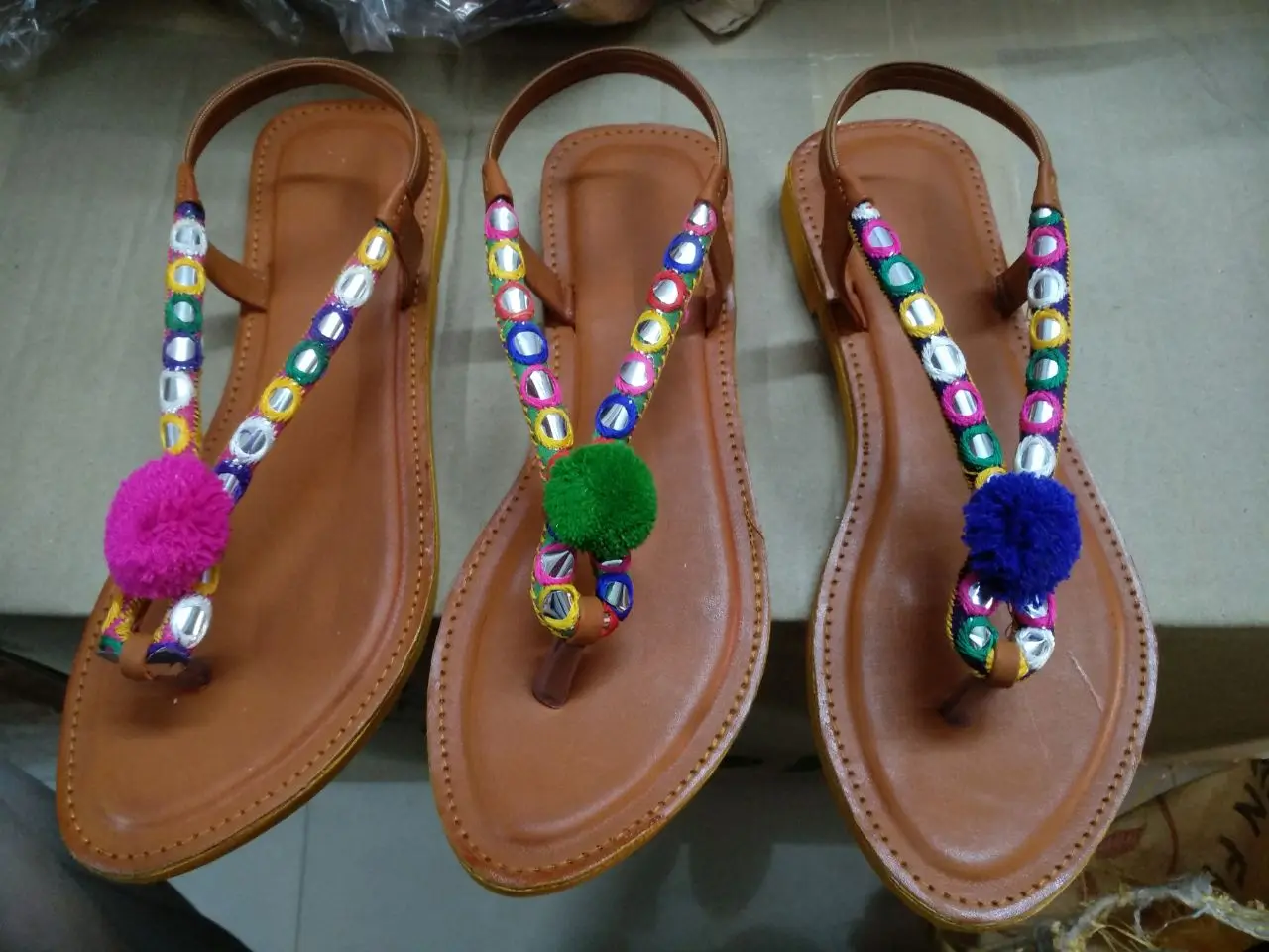 Embroidery Ladies Indian Slippers - Buy Ladies Fancy Footwear,Trendy ...