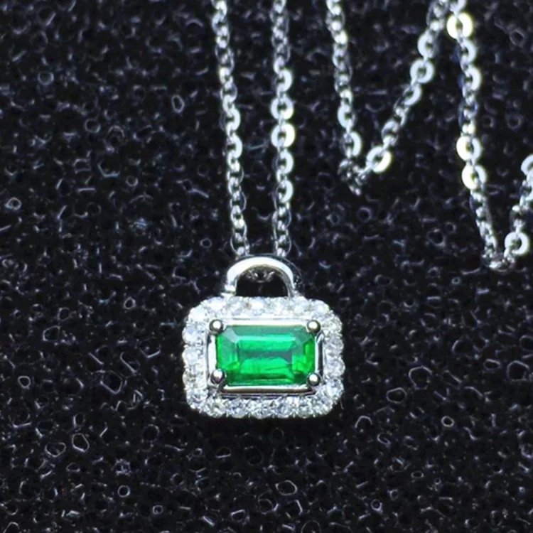 

18k white gold natural emerald charm pendant necklace luxury gemstone jewelry 2019 new necklace women