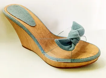 stuart weitzman suede pumps