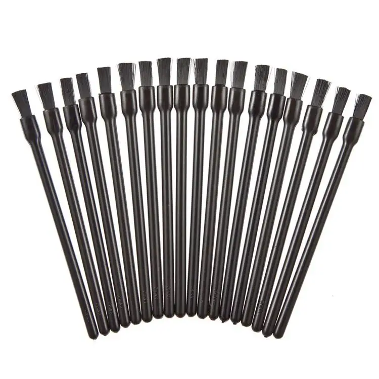 cosmetic brush.jpg