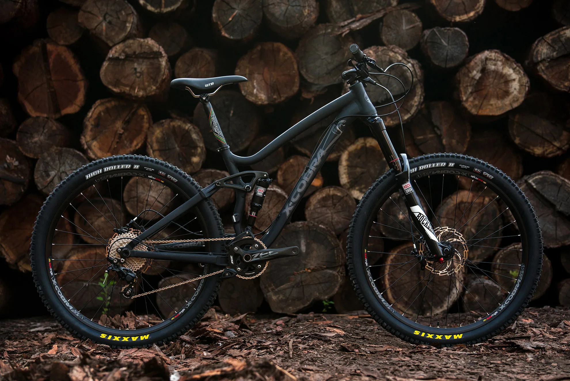 full suspension enduro bike